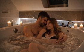 Viking Shelter Zakopane with jacuzzi